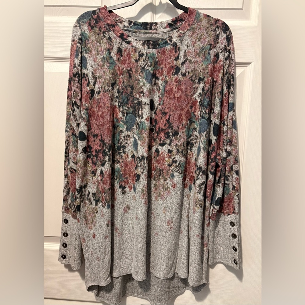 Floral Gray Tunic Top